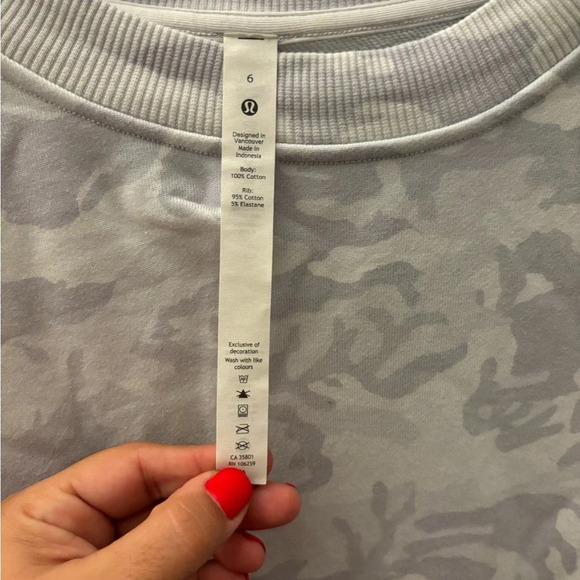 Lululemon perfectly oversized crew white camo sz 6 - Picture 5 of 6